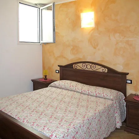Locazione Turistica Lorenzo - Imp453 아파트